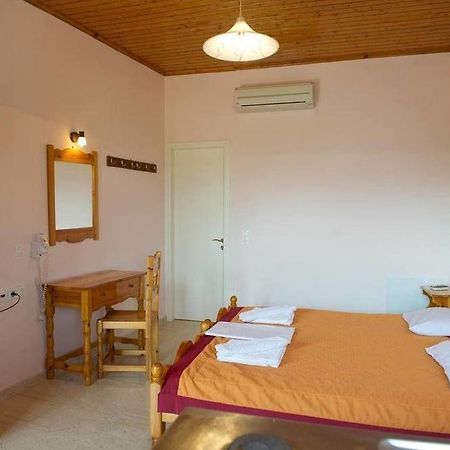 Geroulis Stefanos Studios Βασιλική Εξωτερικό φωτογραφία