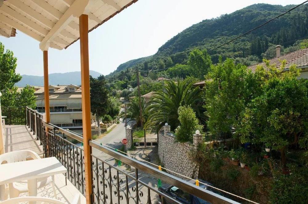 Geroulis Stefanos Studios Βασιλική Εξωτερικό φωτογραφία